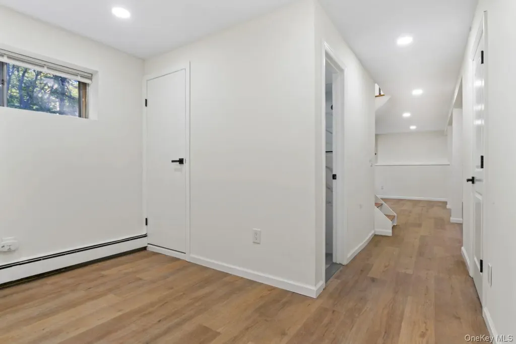 56 Mcarthur Lane Smithtown NY 11787