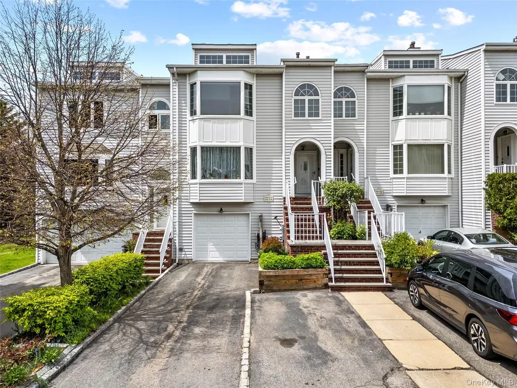 242-37 Oak Park Drive Douglaston NY 11362