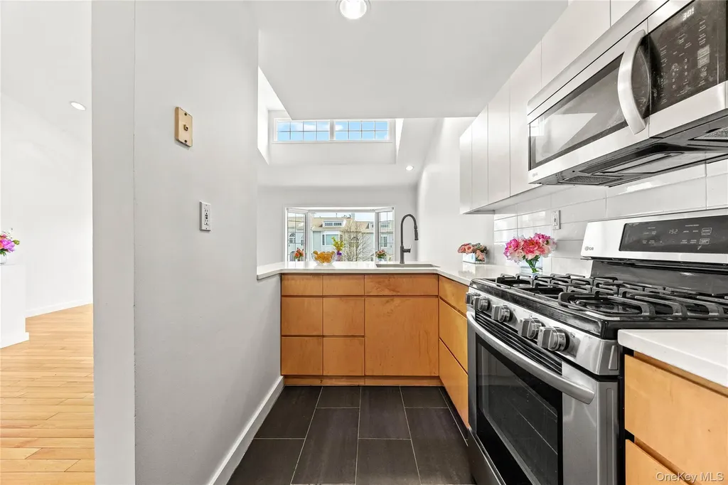 242-37 Oak Park Drive Douglaston NY 11362
