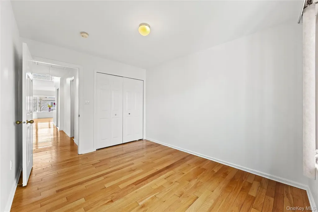 242-37 Oak Park Drive Douglaston NY 11362