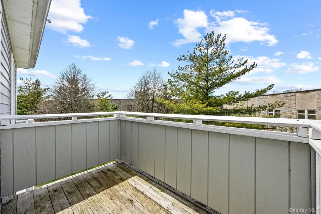 242-37 Oak Park Drive Douglaston NY 11362