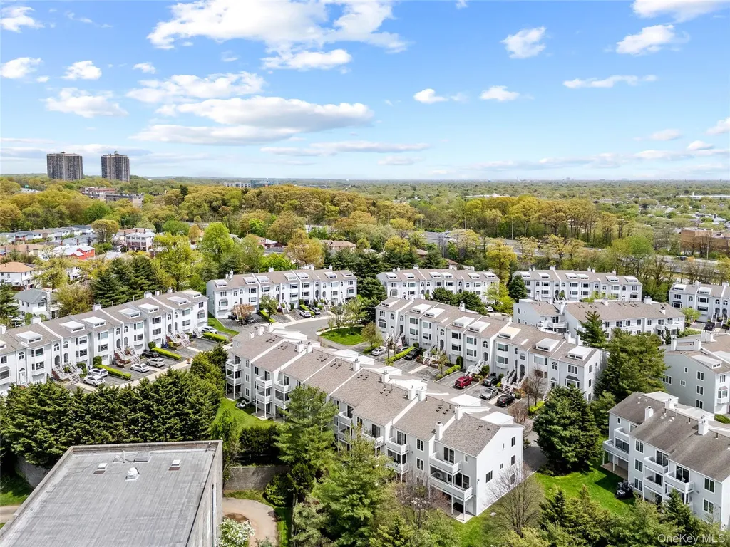 242-37 Oak Park Drive Douglaston NY 11362