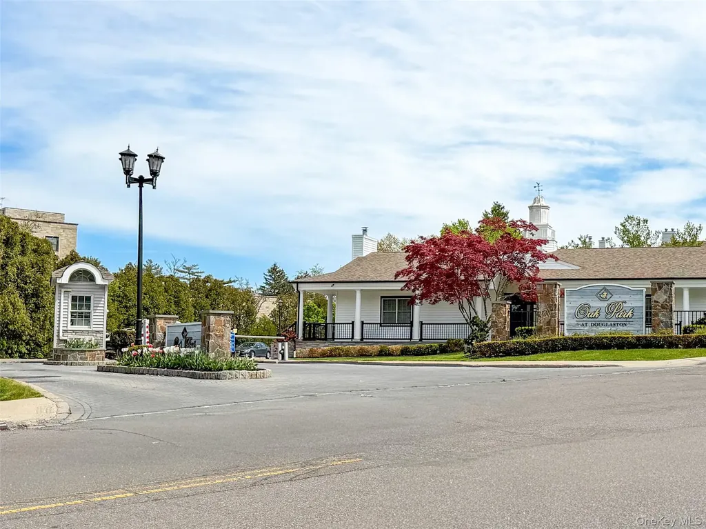 242-37 Oak Park Drive Douglaston NY 11362