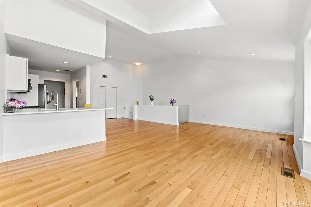 242-37 Oak Park Drive Douglaston NY 11362