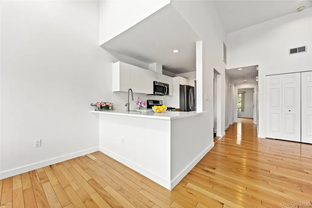 242-37 Oak Park Drive Douglaston NY 11362