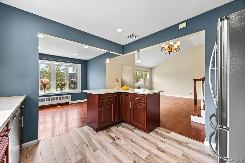 44 Bruce Lane Westbury NY 11590