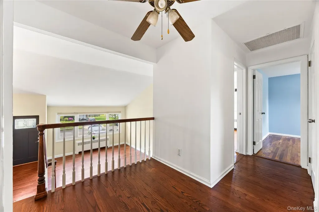 44 Bruce Lane Westbury NY 11590