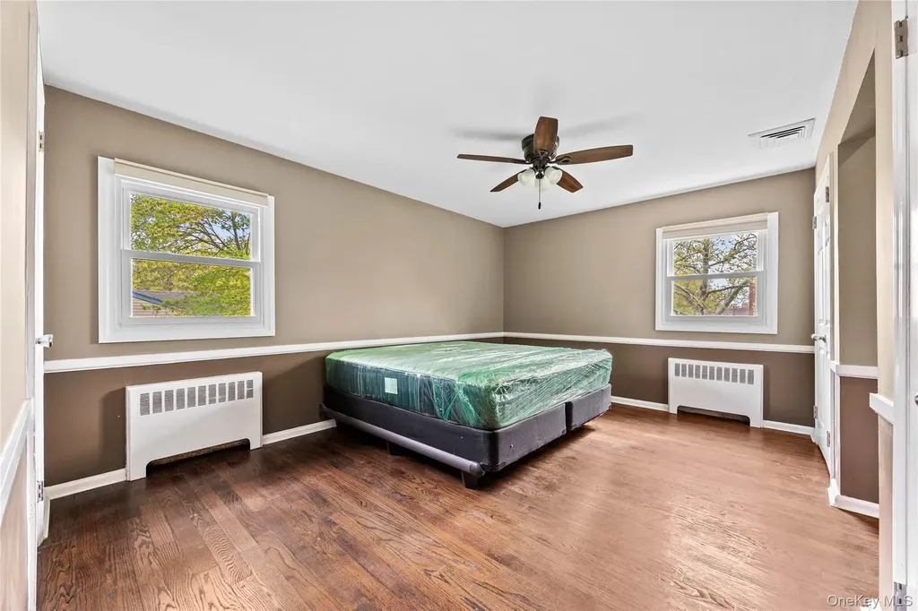 44 Bruce Lane Westbury NY 11590