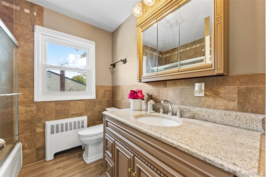 44 Bruce Lane Westbury NY 11590