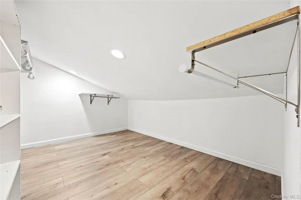 44 Bruce Lane Westbury NY 11590