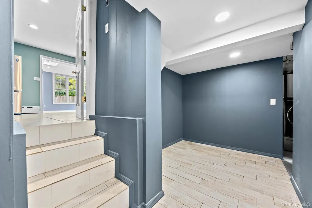 44 Bruce Lane Westbury NY 11590