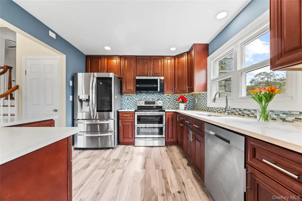 44 Bruce Lane Westbury NY 11590