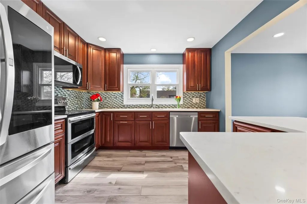 44 Bruce Lane Westbury NY 11590