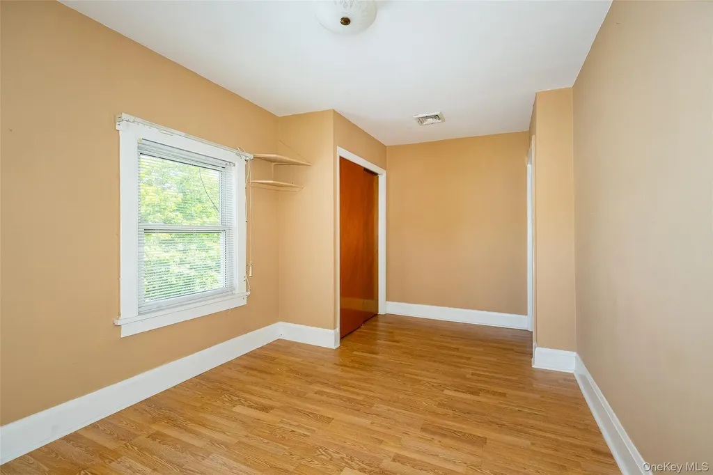 6 Irving Avenue Poughkeepsie NY 12601