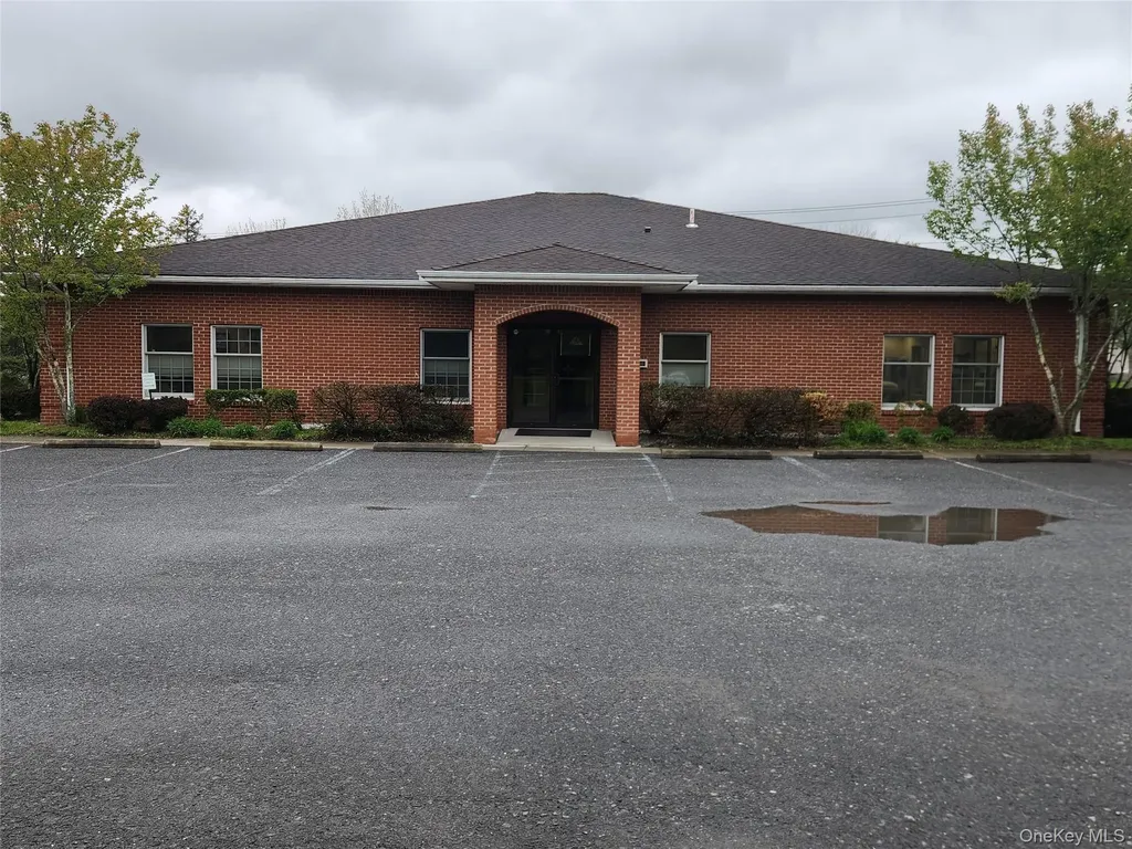 214 West Street Warwick NY 10990