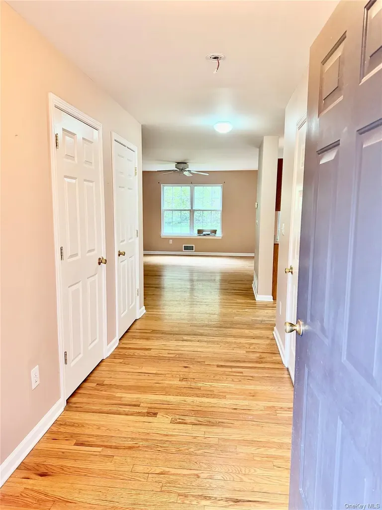 195 Pinebrook Drive Hyde Park NY 12538