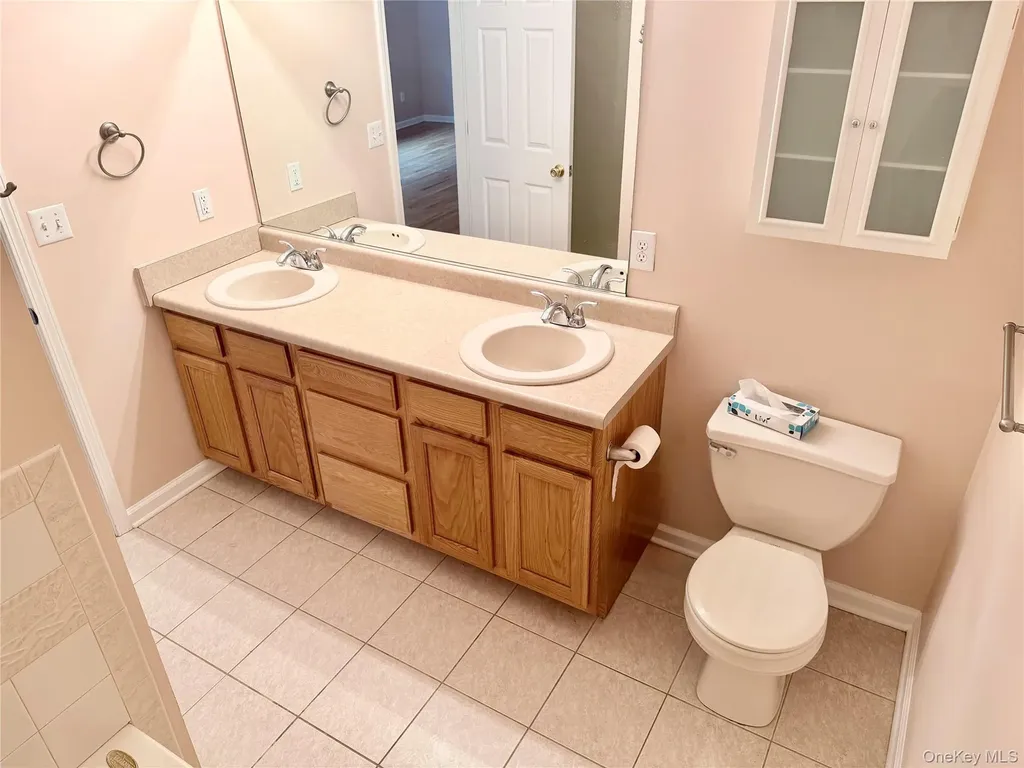 195 Pinebrook Drive Hyde Park NY 12538