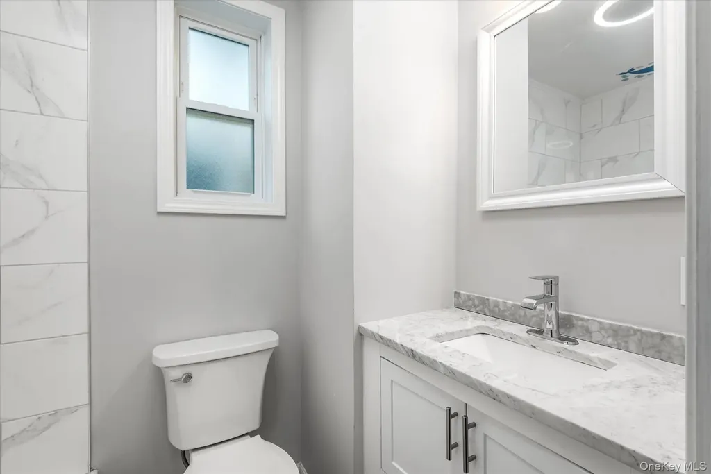 8921 Aubrey Avenue Glendale NY 11385