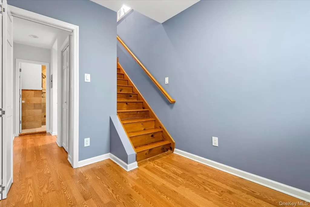 8921 Aubrey Avenue Glendale NY 11385