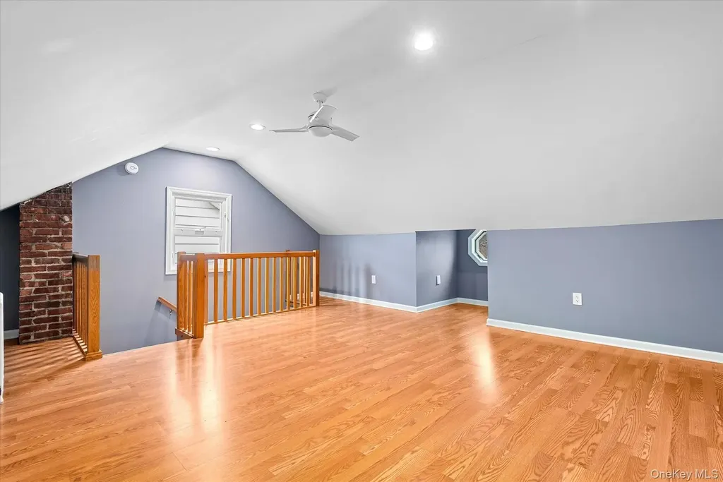8921 Aubrey Avenue Glendale NY 11385