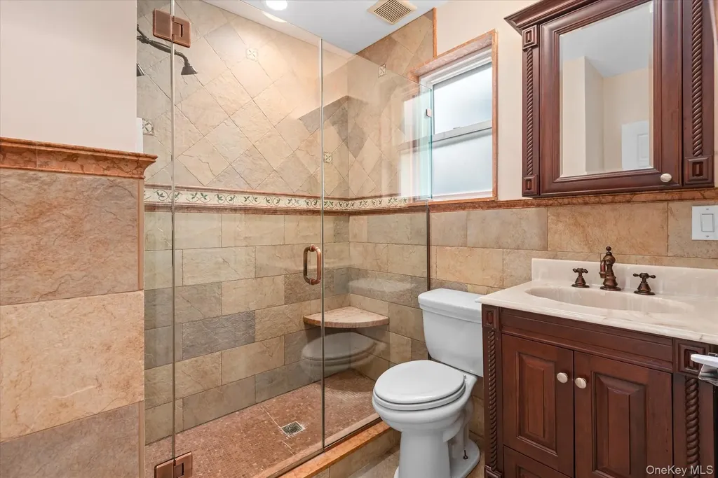 8921 Aubrey Avenue Glendale NY 11385
