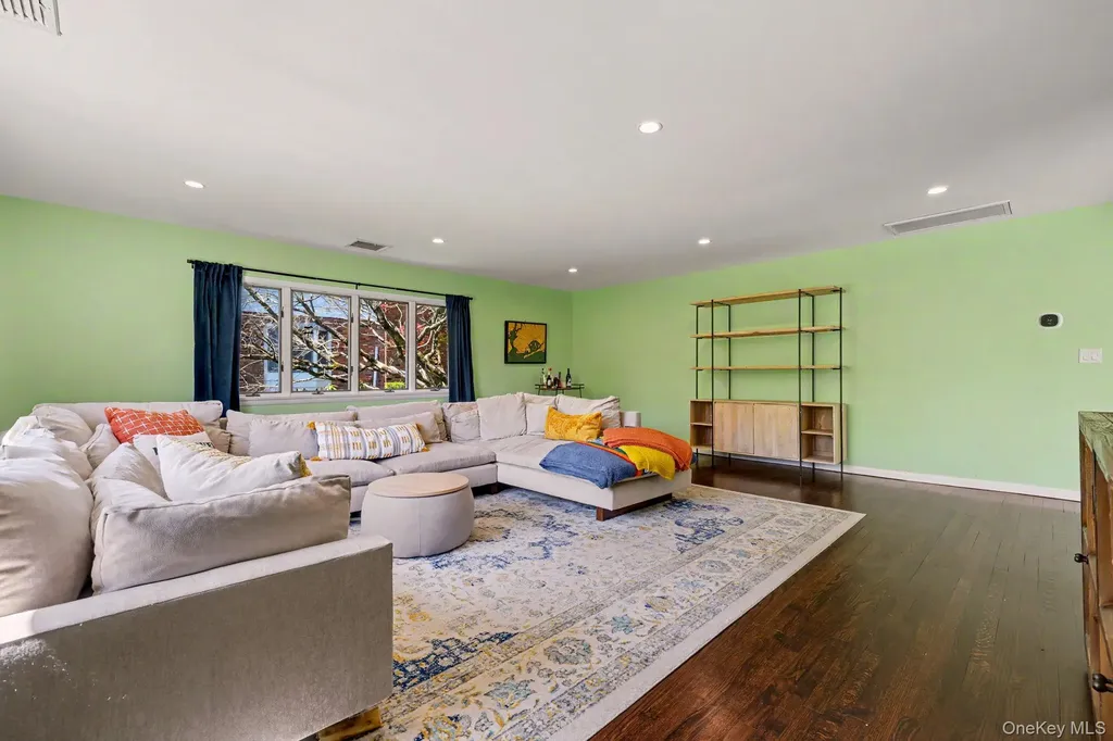 151 Devon Road Bronxville NY 10708