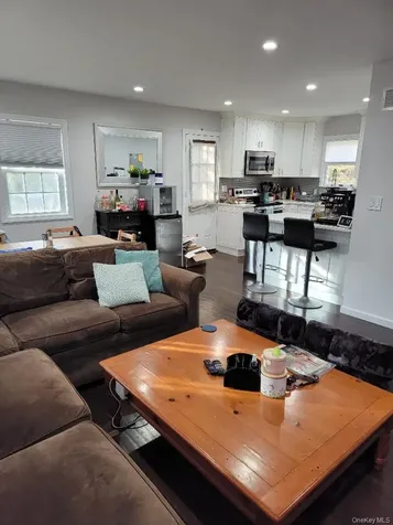 150 Ponquogue Avenue Hampton Bays NY 11946