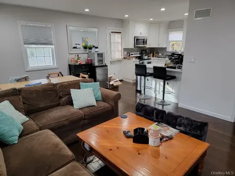 150 Ponquogue Avenue Hampton Bays NY 11946