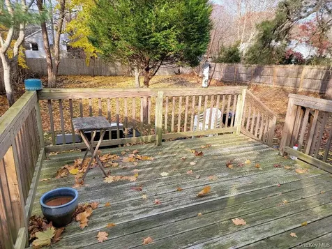 150 Ponquogue Avenue Hampton Bays NY 11946