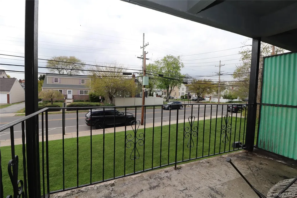 570 Broadway Lynbrook NY 11563