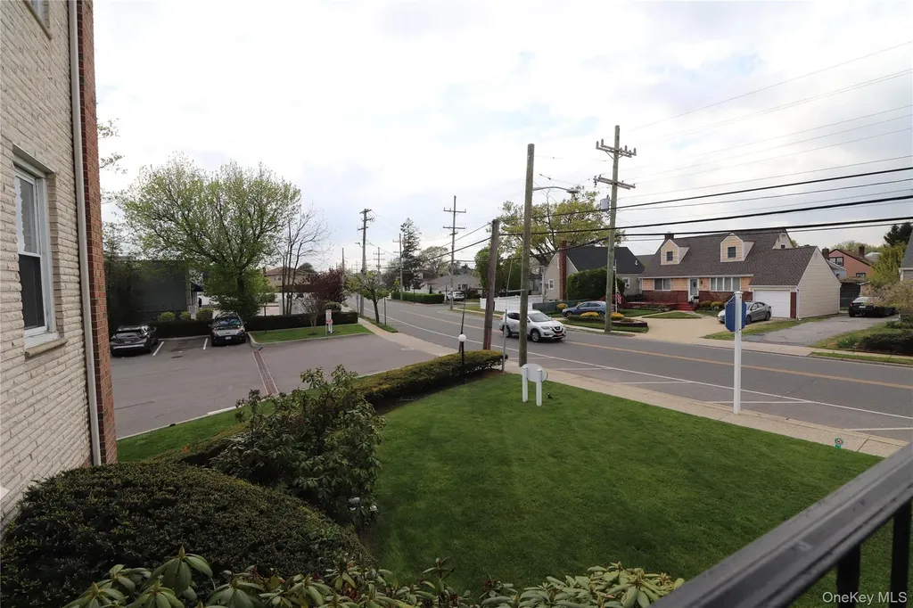 570 Broadway Lynbrook NY 11563