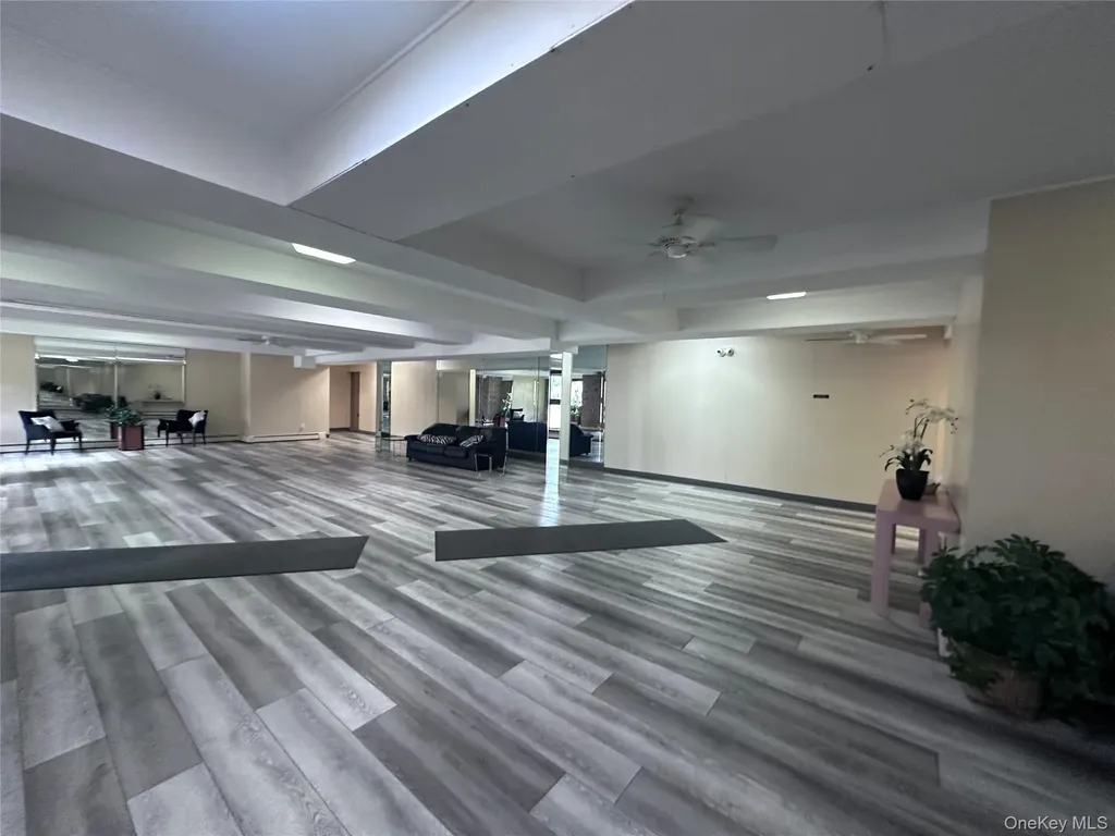 570 Broadway Lynbrook NY 11563