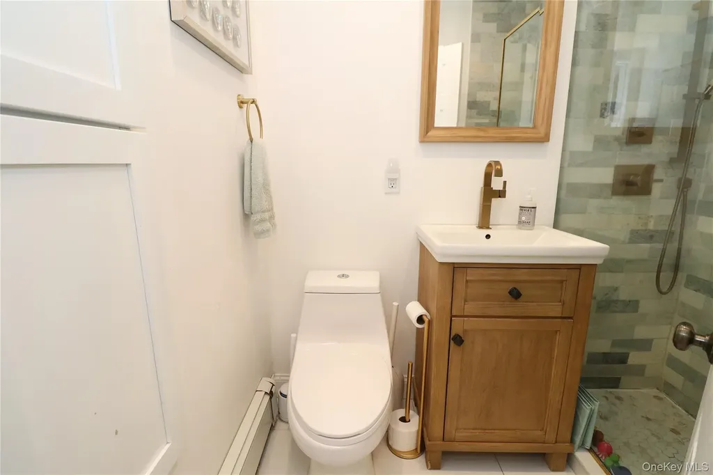 570 Broadway Lynbrook NY 11563