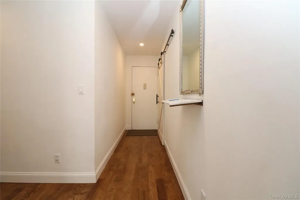570 Broadway Lynbrook NY 11563