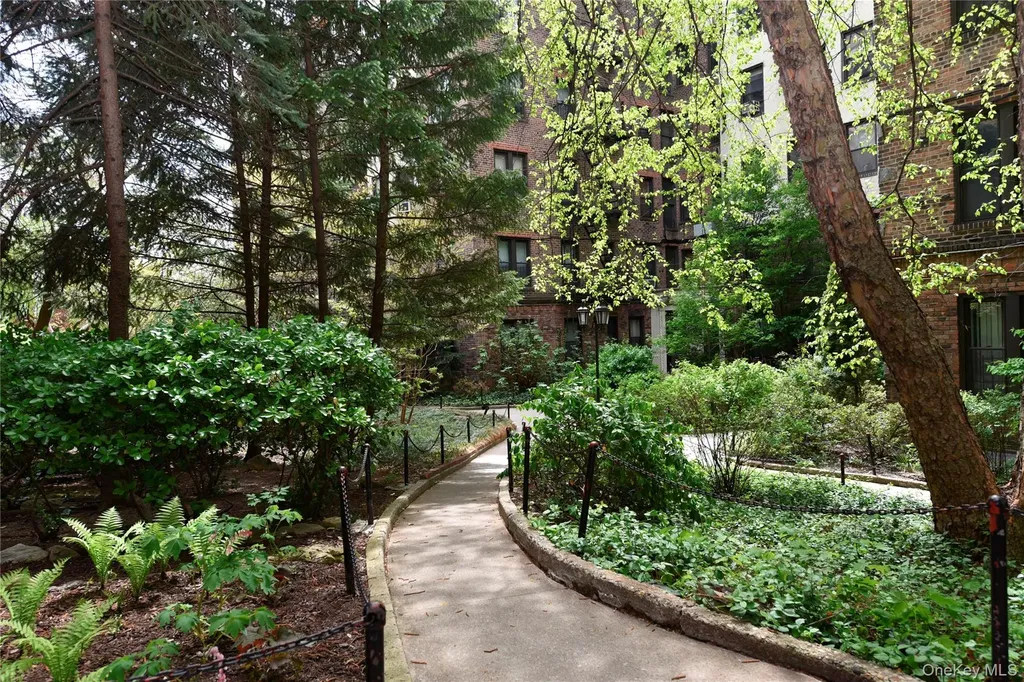 762 Brady Avenue Bronx NY 10462