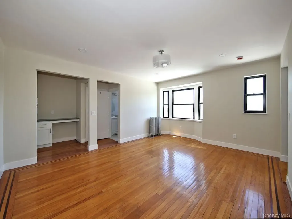 130 Centre Avenue New Rochelle NY 10805