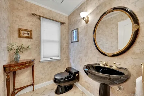 25 Bellain Avenue Harrison NY 10528