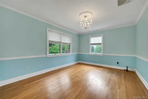 25 Bellain Avenue Harrison NY 10528