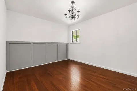 55 Rolling Hill Lane Old Westbury NY 11568