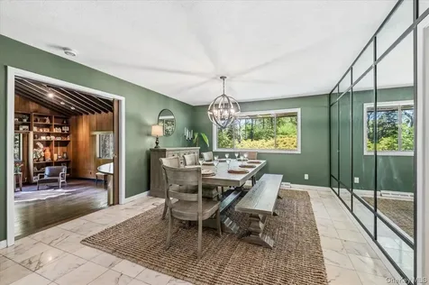 55 Rolling Hill Lane Old Westbury NY 11568