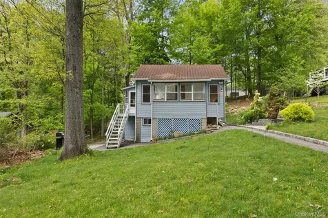 1670 Mogul Drive Mohegan Lake NY 10547