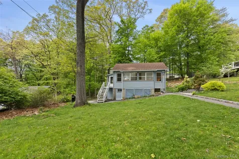 1670 Mogul Drive Mohegan Lake NY 10547