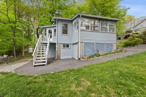 1670 Mogul Drive Mohegan Lake NY 10547
