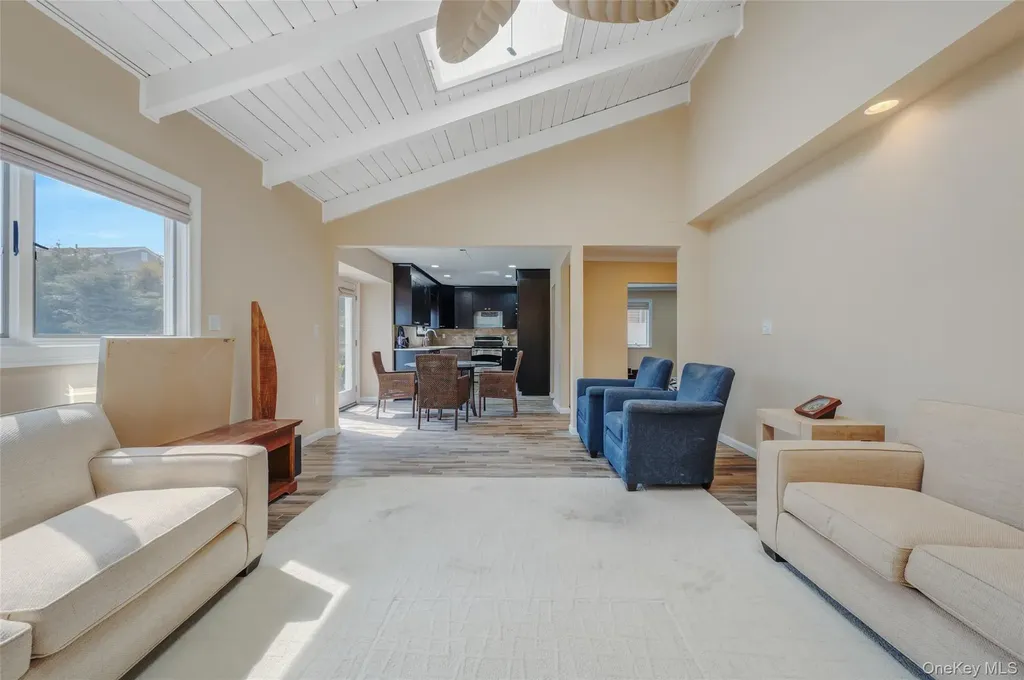 3935 Sally Lane Oceanside NY 11572