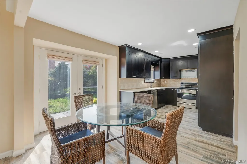 3935 Sally Lane Oceanside NY 11572