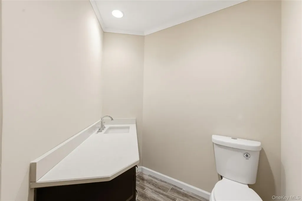 3935 Sally Lane Oceanside NY 11572