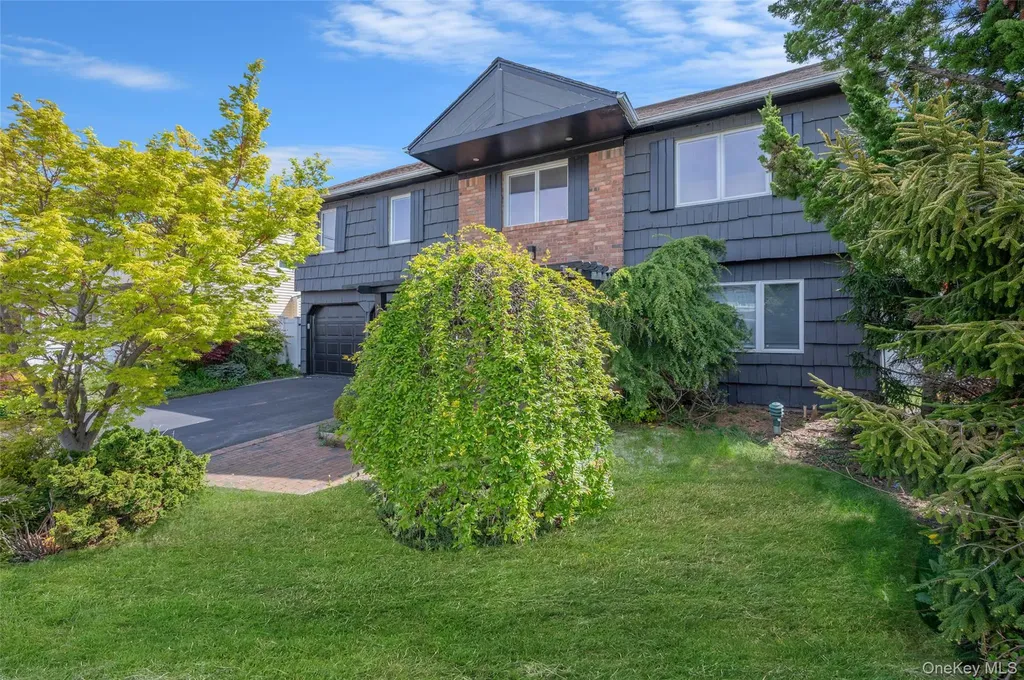 3935 Sally Lane Oceanside NY 11572