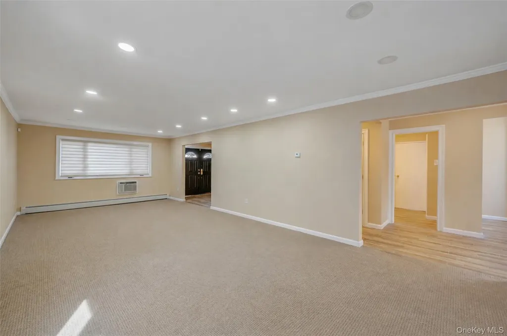 3935 Sally Lane Oceanside NY 11572