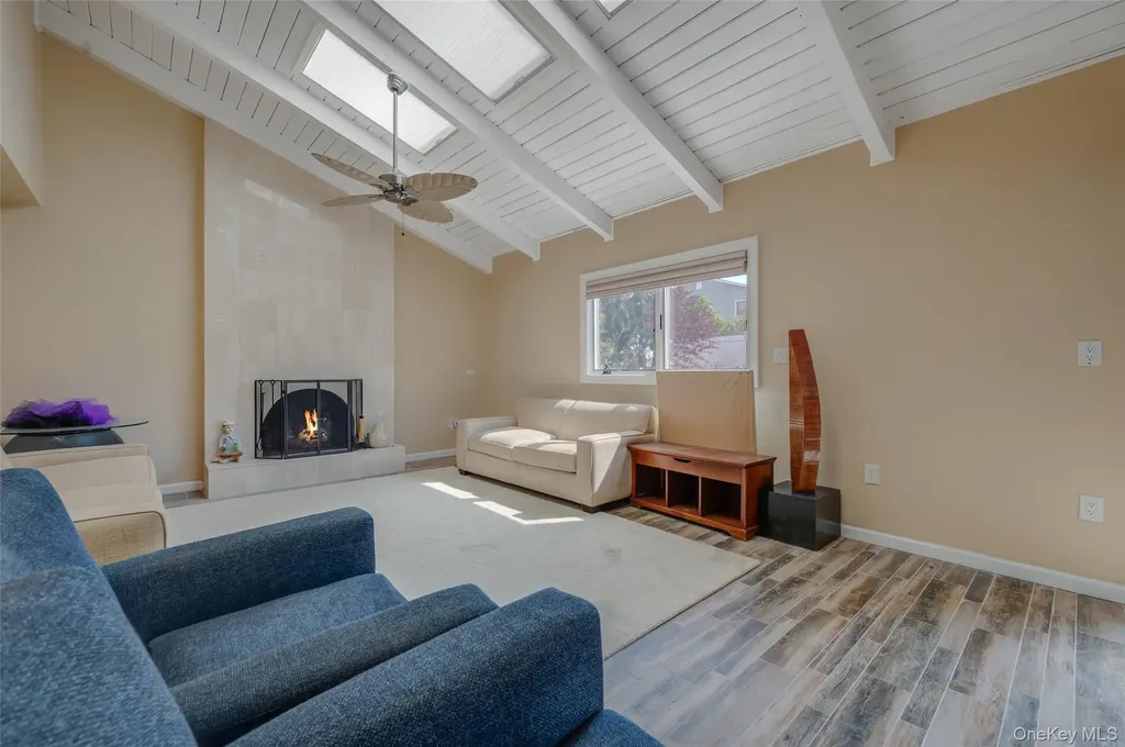 3935 Sally Lane Oceanside NY 11572