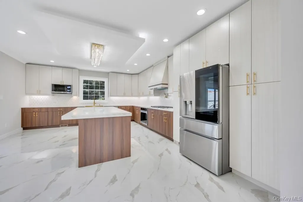 1630 Salem Road Valley Stream NY 11580